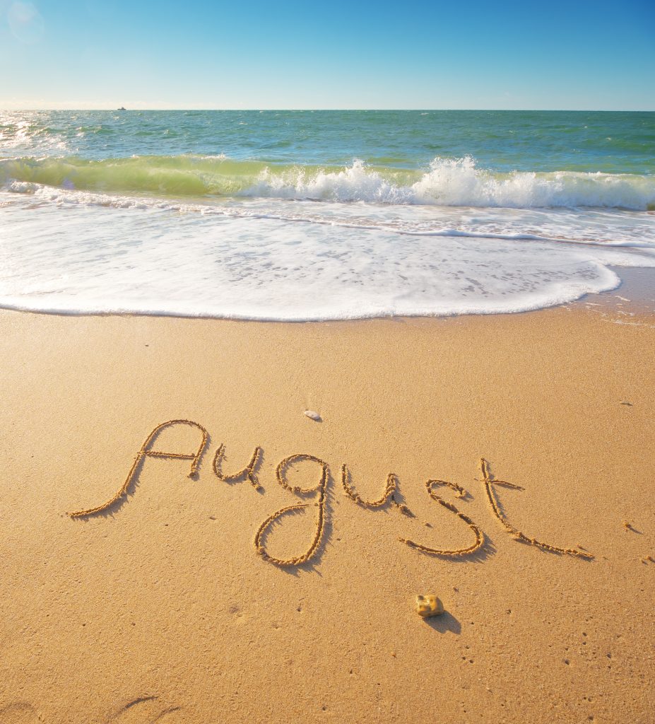 לאן לטוס באוגוסט? יעדים שווים בלי לשבור את הכיס