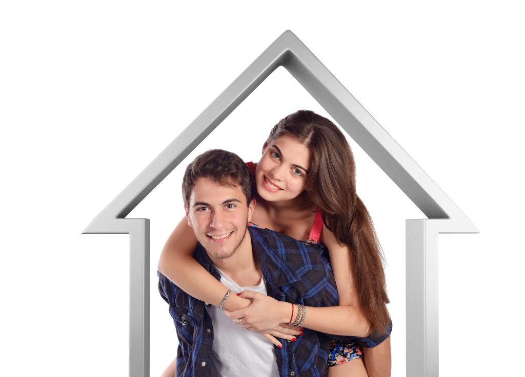 זוגות נשואים מול ידועים בציבור: איך זה משפיע על ביטוח המשכנתא שלכם?