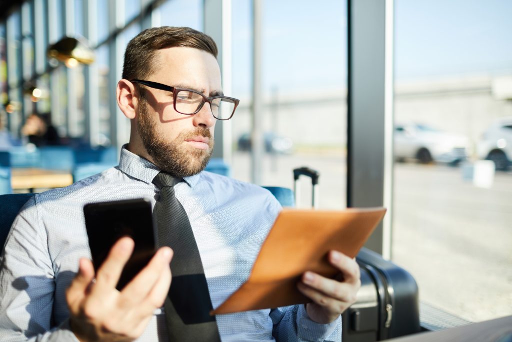 ביטוח נסיעות לאנשי עסקים: מה חשוב לבדוק לפני כל טיסה?